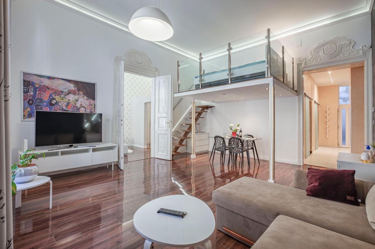 דירות בודפשט Luxury Art Deco Flat / Big Balcony מראה חיצוני תמונה