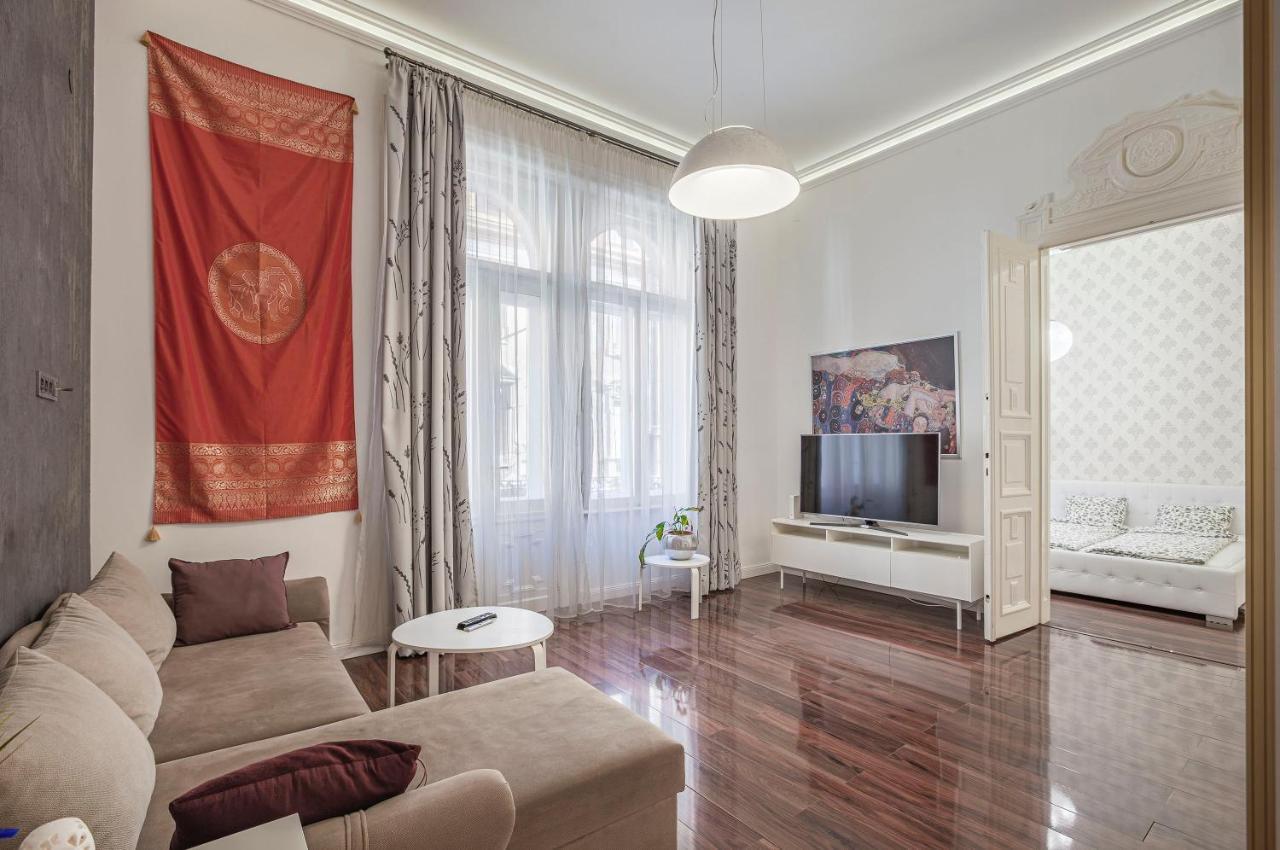 דירות בודפשט Luxury Art Deco Flat / Big Balcony מראה חיצוני תמונה