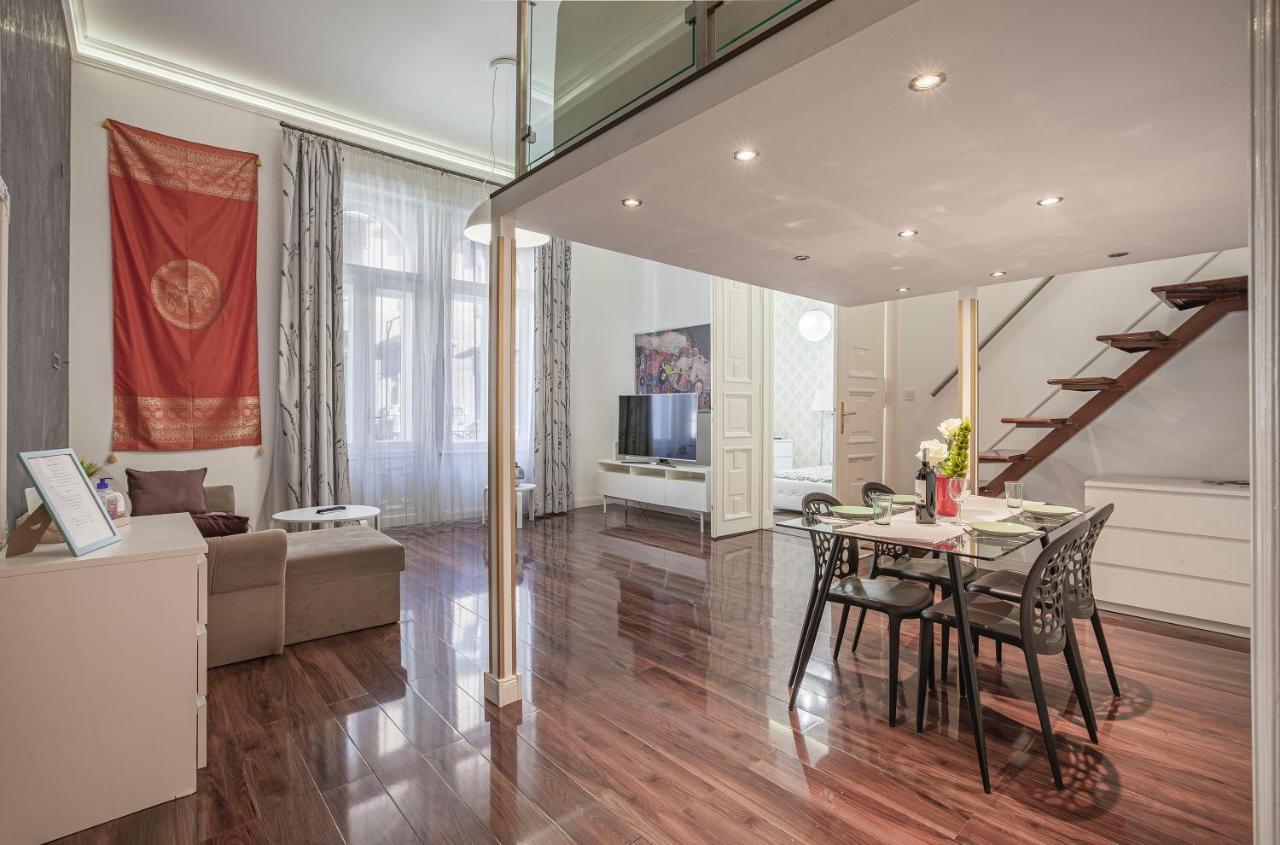 דירות בודפשט Luxury Art Deco Flat / Big Balcony מראה חיצוני תמונה